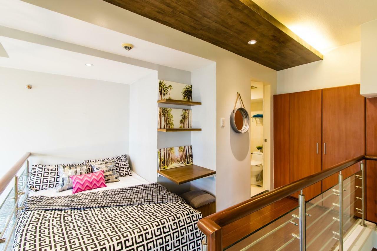 Apartment Giron Suites At Bonifacio Global City