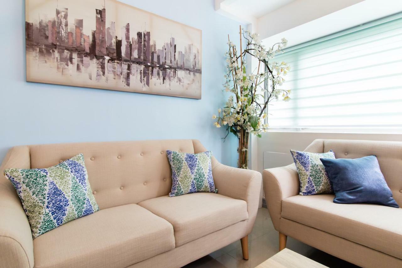 Giron Suites At Bonifacio Global City Apartment *