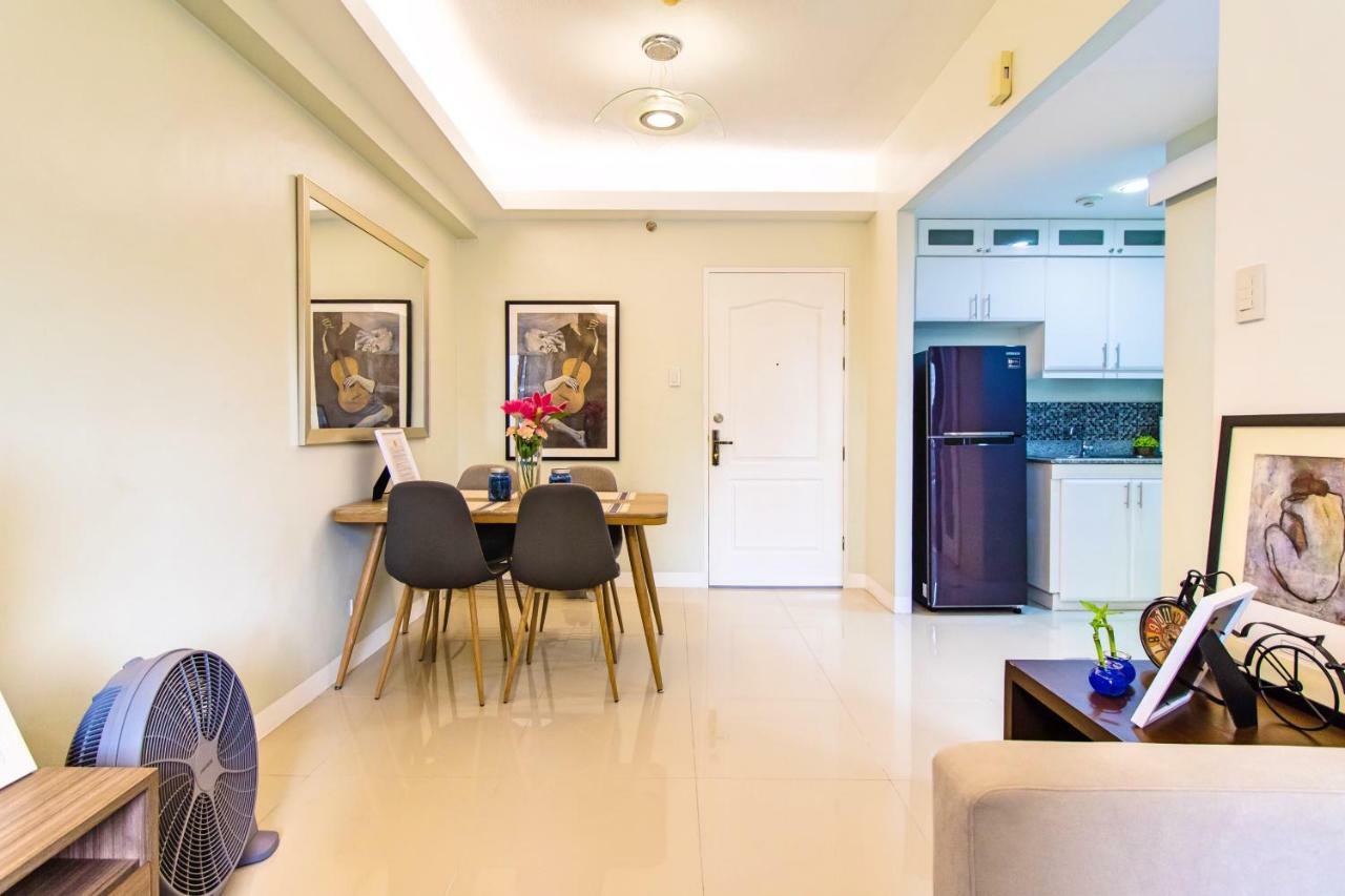 Giron Suites At Bonifacio Global City Manila