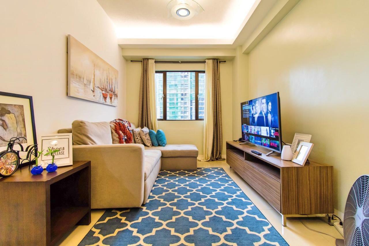 Giron Suites At Bonifacio Global City Apartment Manila