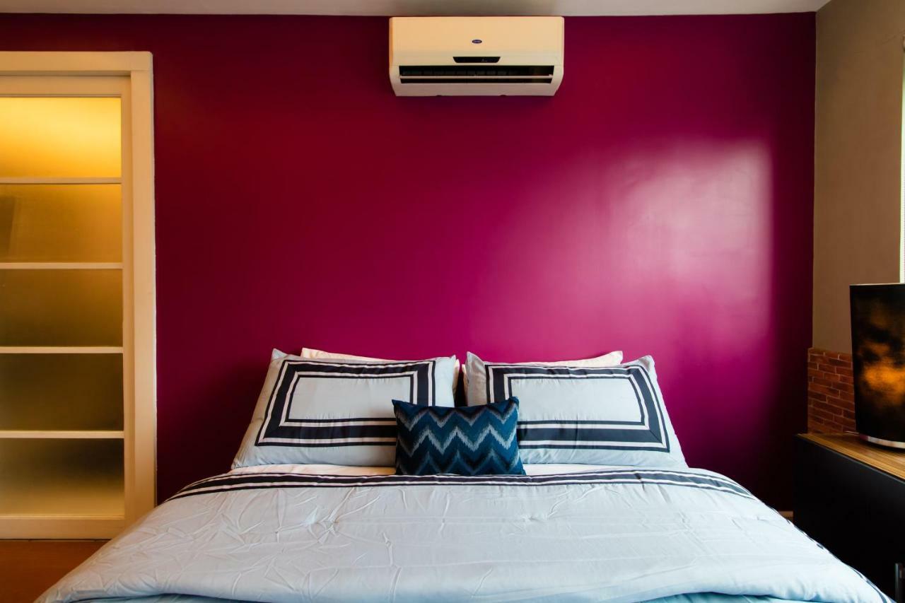 Giron Suites At Bonifacio Global City Manila