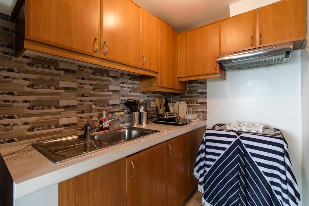 Giron Suites At Bonifacio Global City Manila
